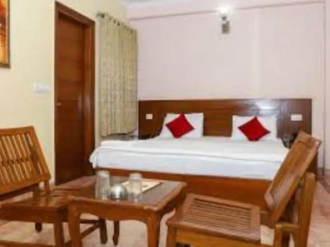 **  Indira International Inn Nuova Delhi India