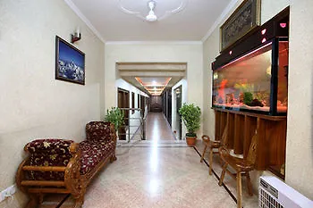 Indira International Inn Nuova Delhi